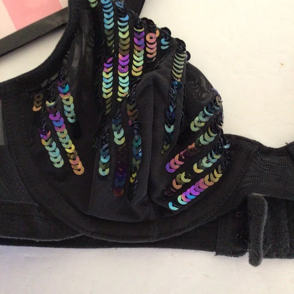 VICTORIAS SECRET BODY BY VICTORIA BLACK SEQUINED DEMI PUSH UP BRA SIZE 34A